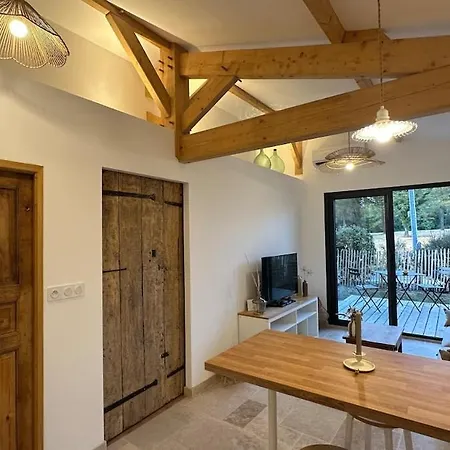 Le Repaire De La Plaine Domme