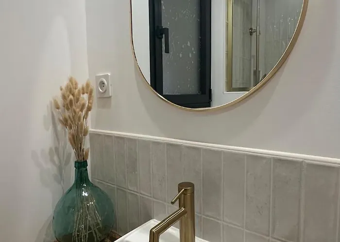 Le Repaire De La Plaine Domme